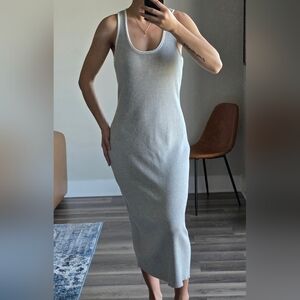 Caroline Costas Ribbed Knit Scoop Neck Midi Dress, M/L, Light Gray
